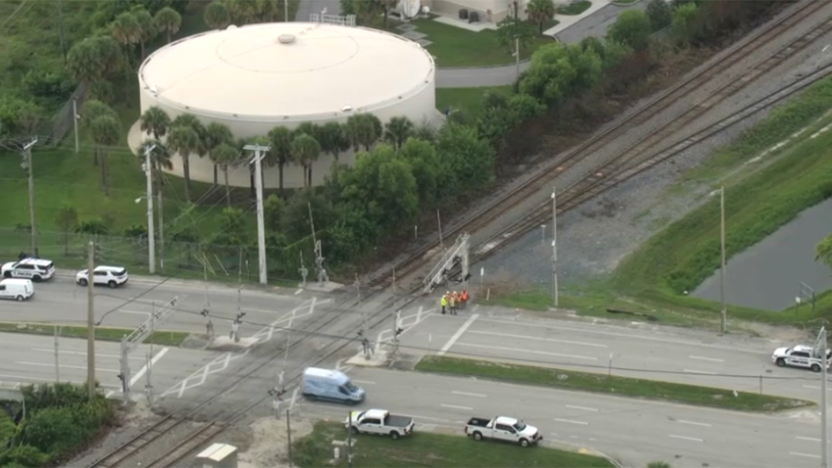 Man struck and killed by Tri-Rail train in Fort Lauderdale, police say