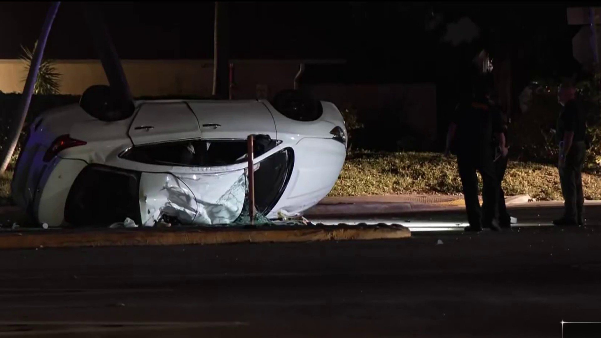 1 dead, 3 children hospitalized after overnight crash in Deerfield Beach, fire rescue says