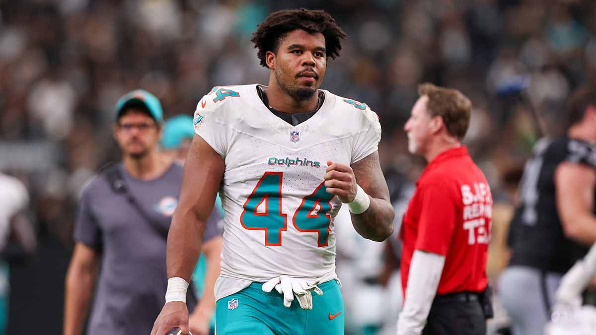 Dolphins rule out edge rusher Chop Robinson with a concussion for Week 2 at 49ers