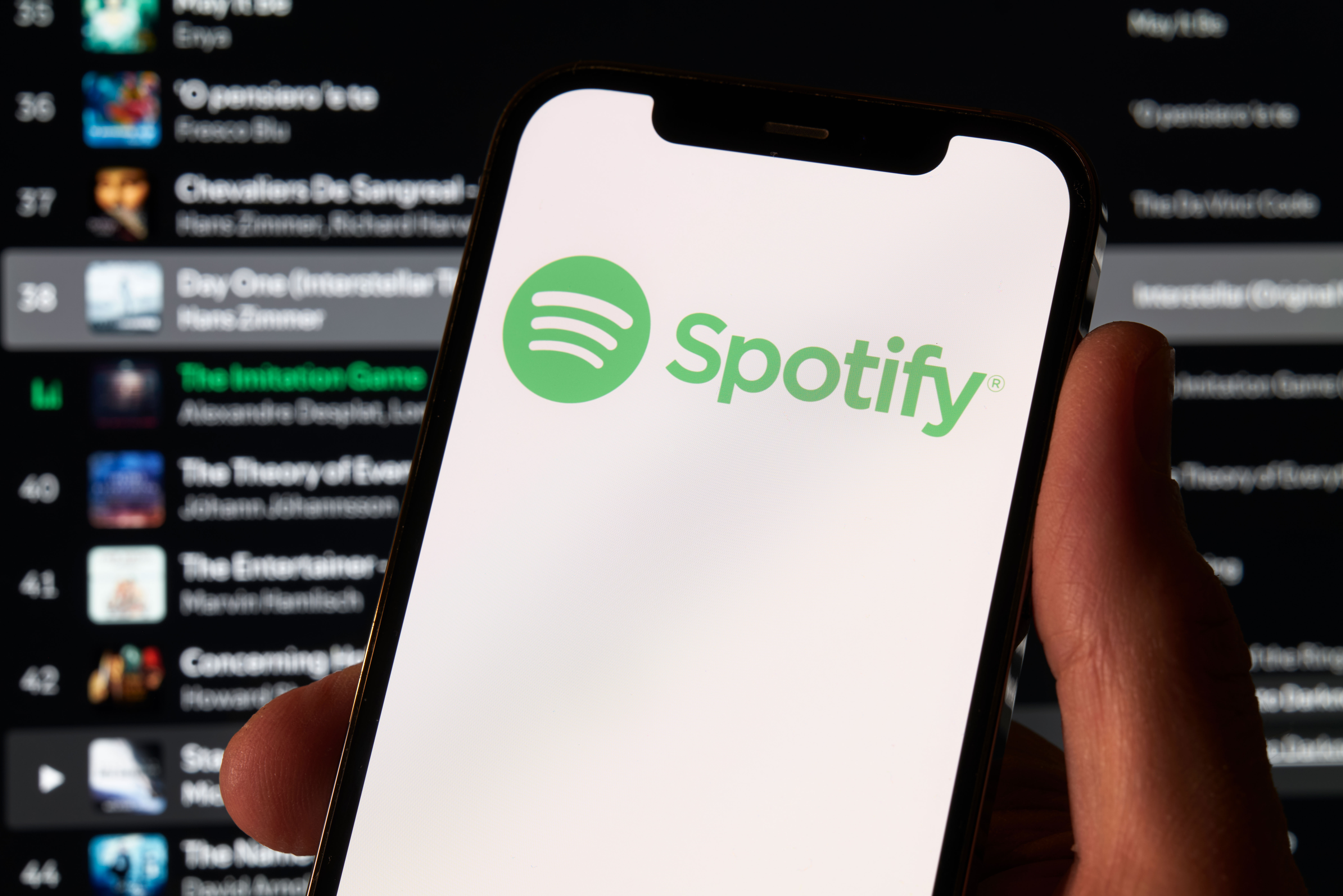 Spotify says issues affecting app have been resolved after thousands report outages