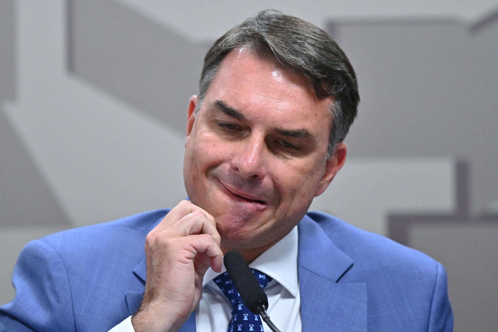 State Department says it will give US visas to defeated Brazilian presidential candidate Flávio Bolsonaro and his family