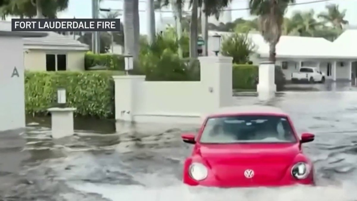 King Tides not holding back, flooding streets for days in a row