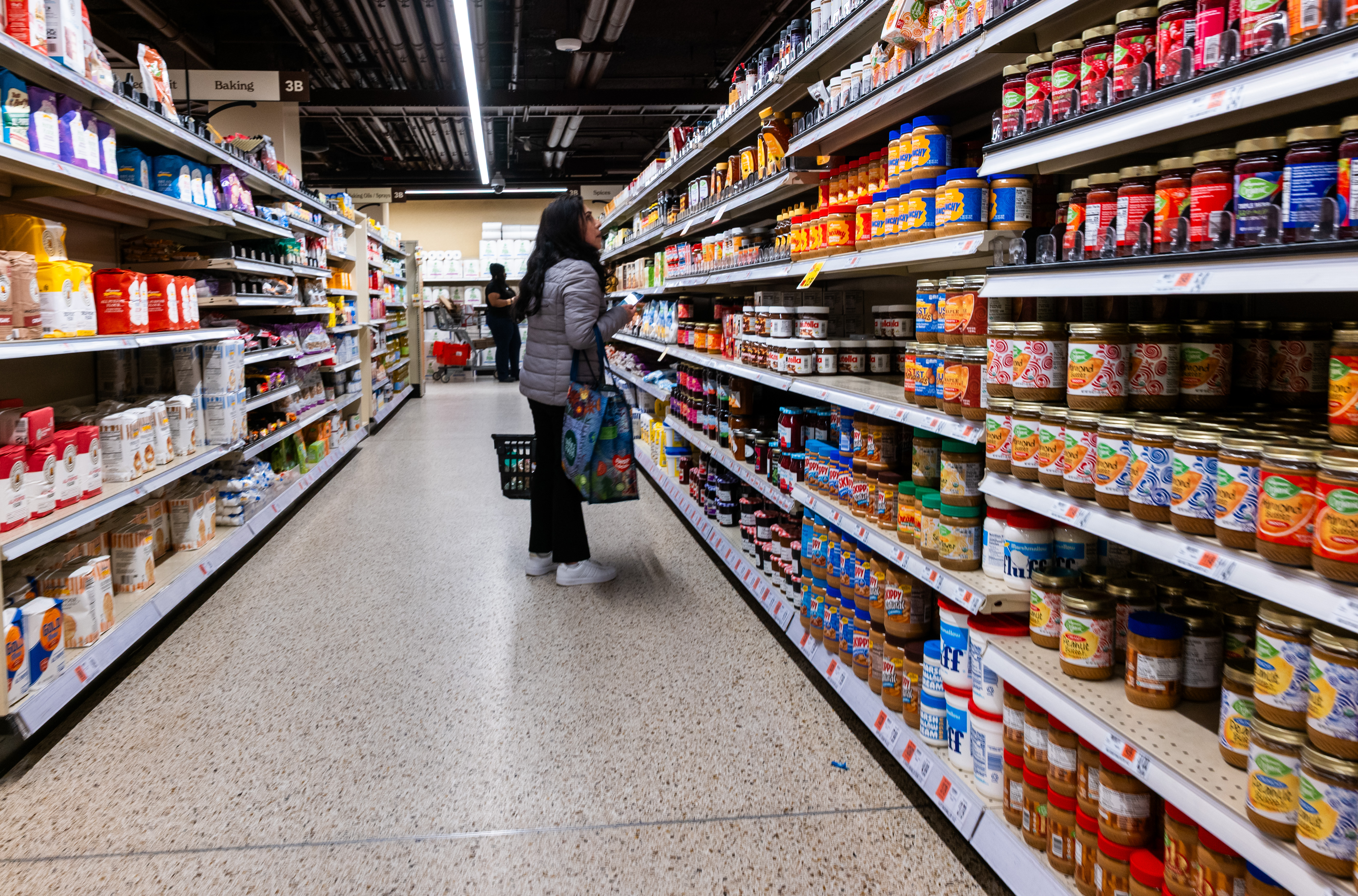 US inflation rises to 3.7 percent in September ahead of midterm elections