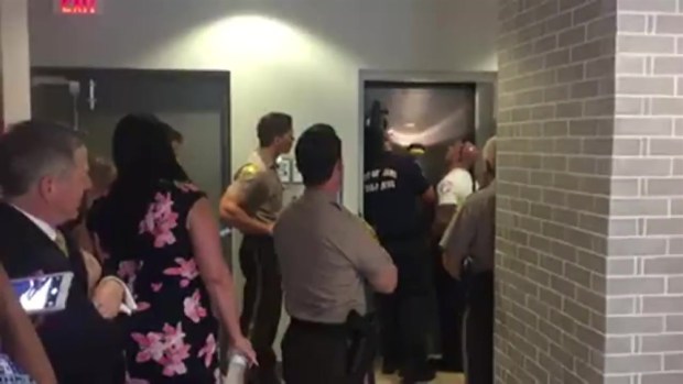 [MI] VIDEO: Dr. Ben Carson Stuck in Elevator During Miami Visit