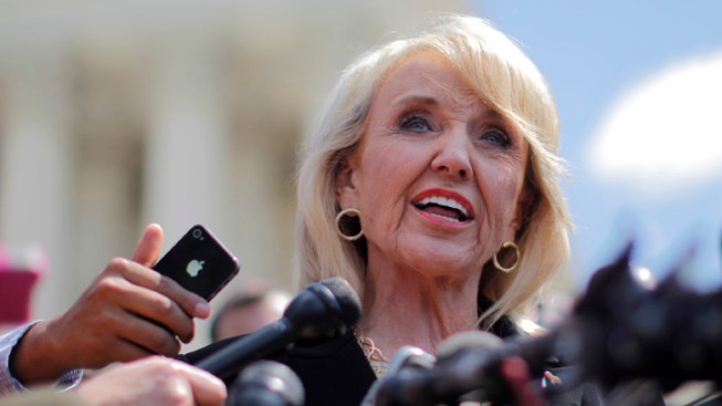 Ariz. Governor Vetoes Controversial Anti-Gay Bill