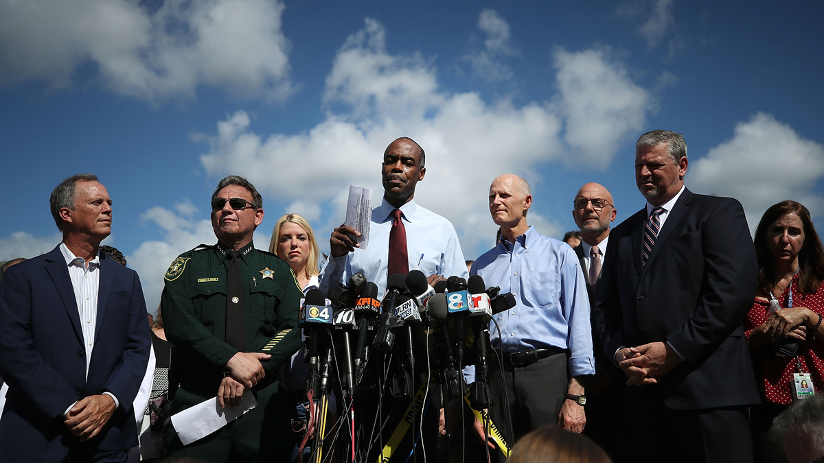 How to Help the Victims of the Florida High School Shooting