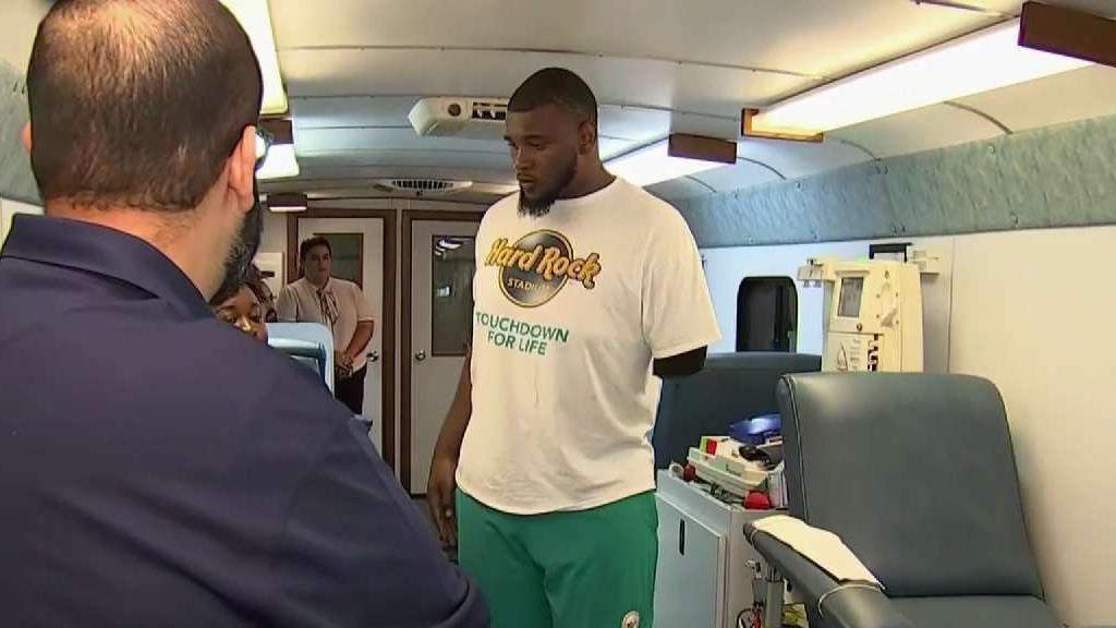 Former Dolphins Player Sets up Blood Drive