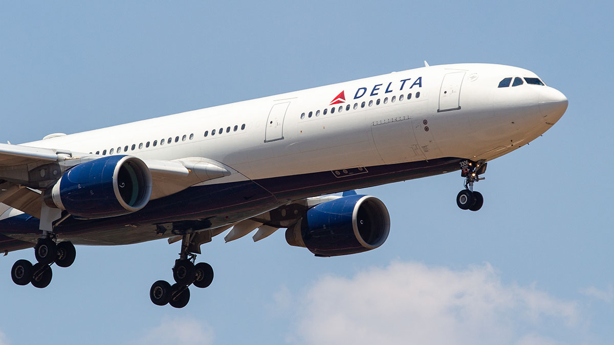 Delta Flight to Fort Lauderdale Makes Emergency Landing