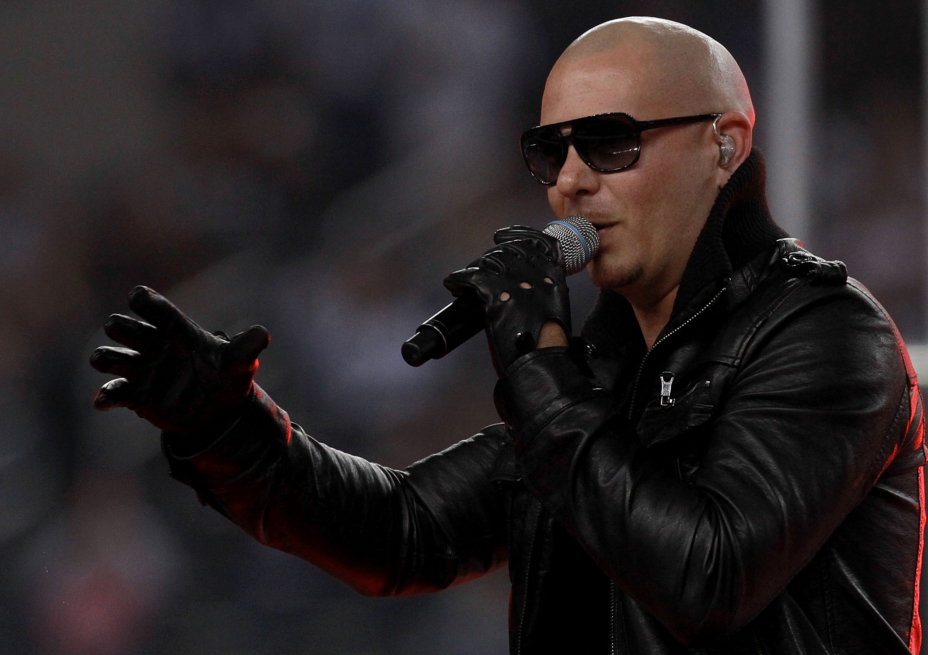 Dale, NFL! Miami Resident Wants Pitbull Performing at SB