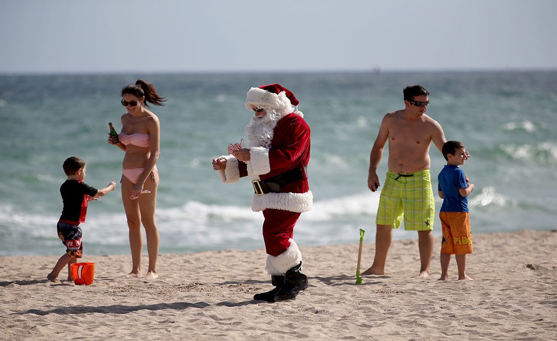 Clear Skies, Breezy Christmas Forecasted for South Florida
