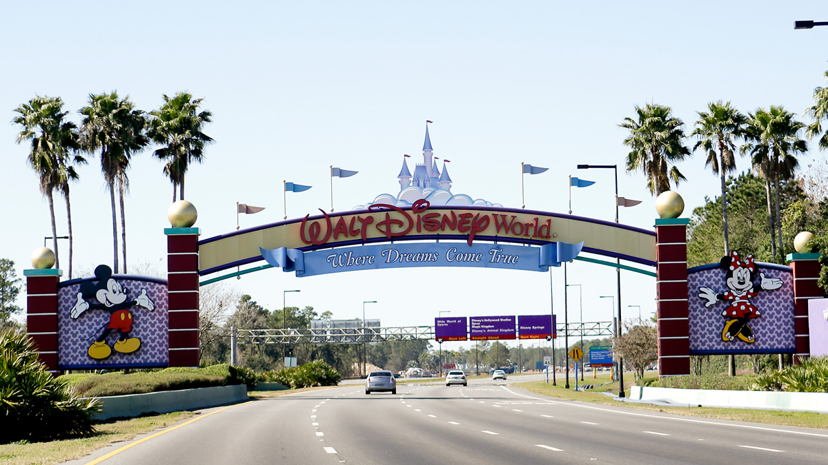 Disney Deal: Passholders Can 'Bring A Friend' For $79