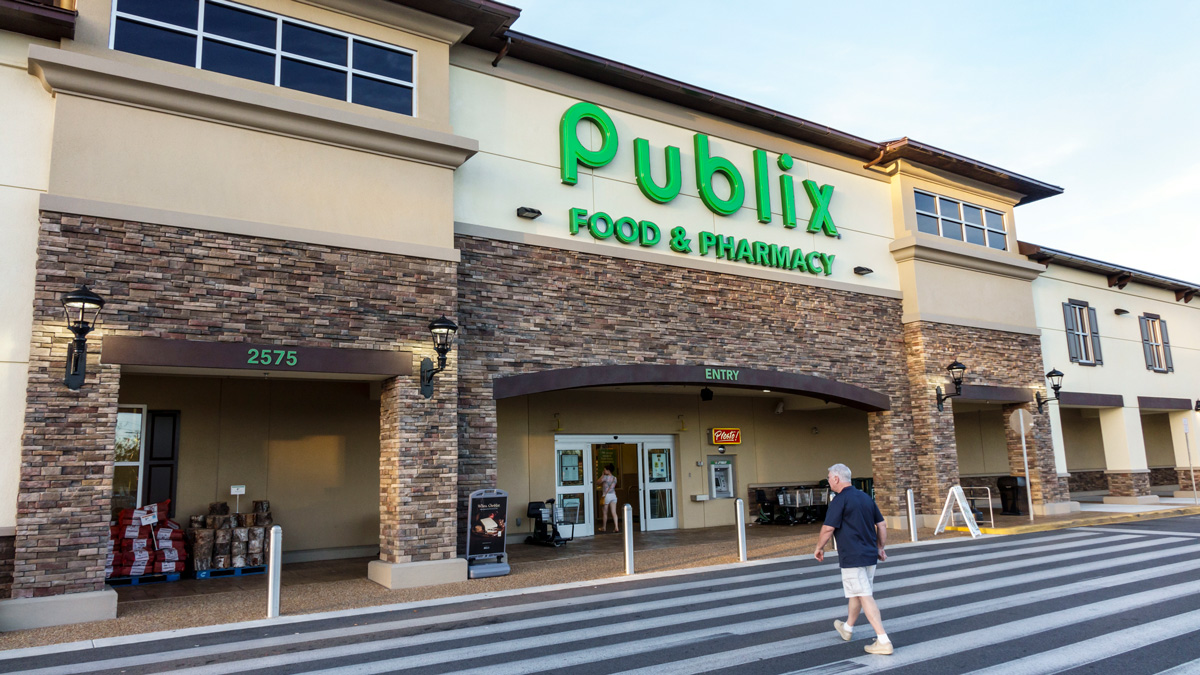 Publix Asks Customers Not to Openly Carry Firearms in Stores